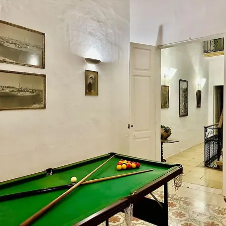 Semesterbostad Josette With Pool Table And Garden By Haven And Keys Malta St. Julian's