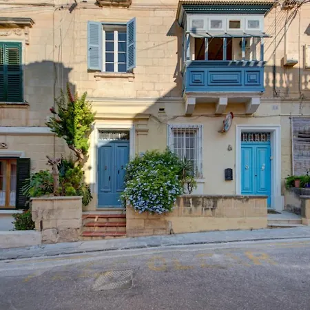 Josette With Pool Table And Garden By Haven And Keys Malta