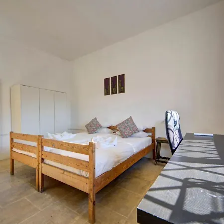 Josette With Pool Table And Garden By Haven And Keys Malta Semesterbostad