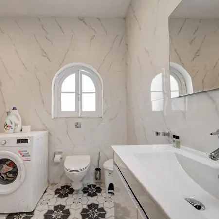 Semesterbostad Josette With Pool Table And Garden By Haven And Keys Malta St. Julian's