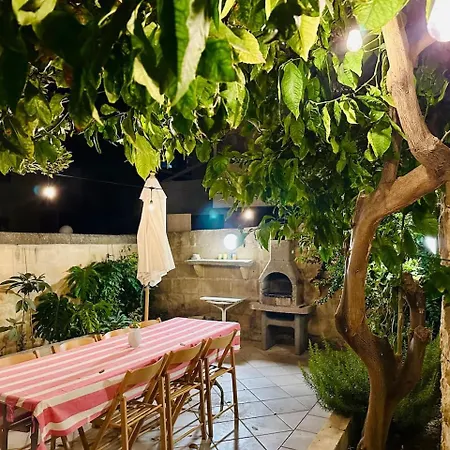 Josette With Pool Table And Garden By Haven And Keys Malta