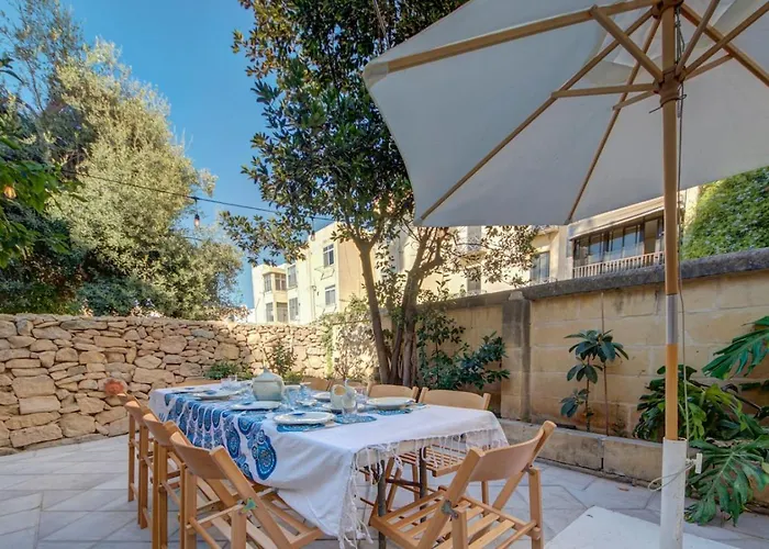 別荘 Josette With Pool Table And Garden By Haven And Keys Malta Saint Julian's