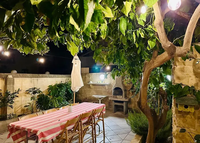 Josette With Pool Table And Garden By Haven And Keys Malta