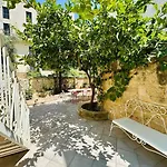 Josette With Pool Table And Garden By Haven And Keys Malta *