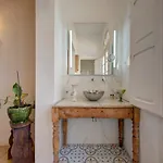 Josette With Pool Table And Garden By Haven And Keys Malta * St. Julian's