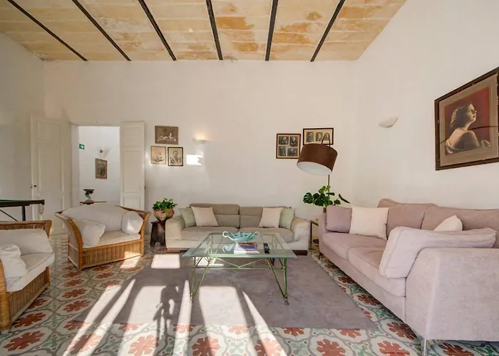 Josette With Pool Table And Garden By Haven And Keys Malta *