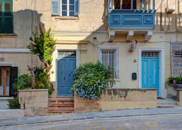 Josette With Pool Table And Garden By Haven And Keys Malta