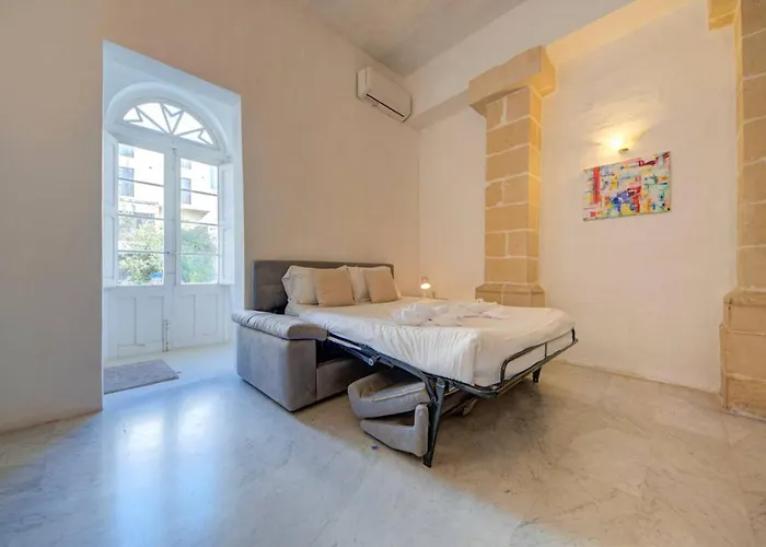 Josette With Pool Table And Garden By Haven And Keys Malta