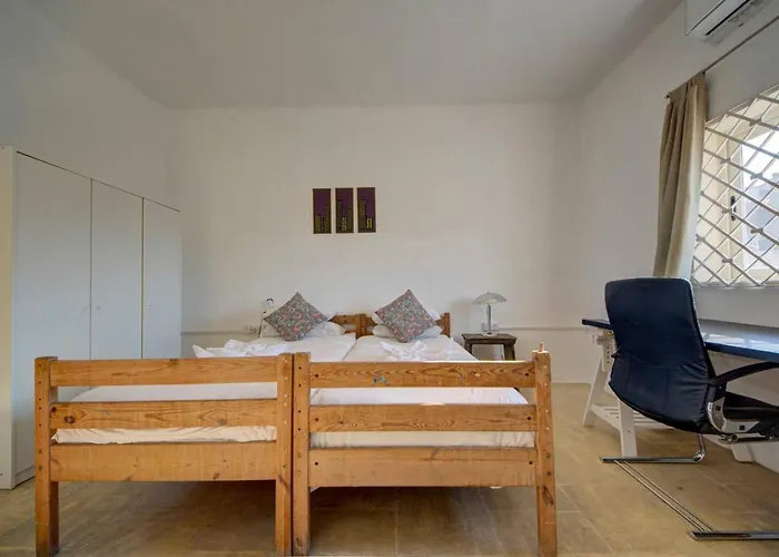 펜션 Josette With Pool Table And Garden By Haven And Keys Malta